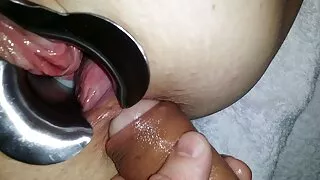 Garota morena zelosa ...
