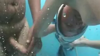 Ladyboy pervertido F ...