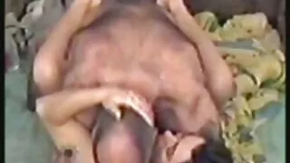 Vadia loira com tesã ...