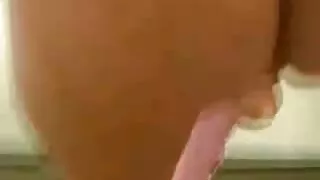 Loira suja de olhos  ...
