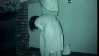 Garota tatuada desag ...